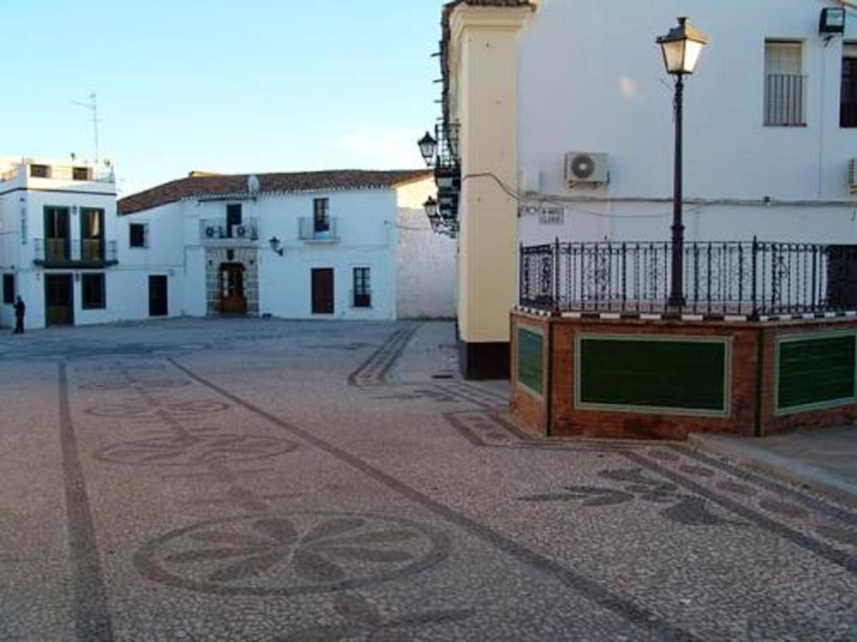 Charming House With Mountain View In Encinasola, Fireplace Villa Exterior photo