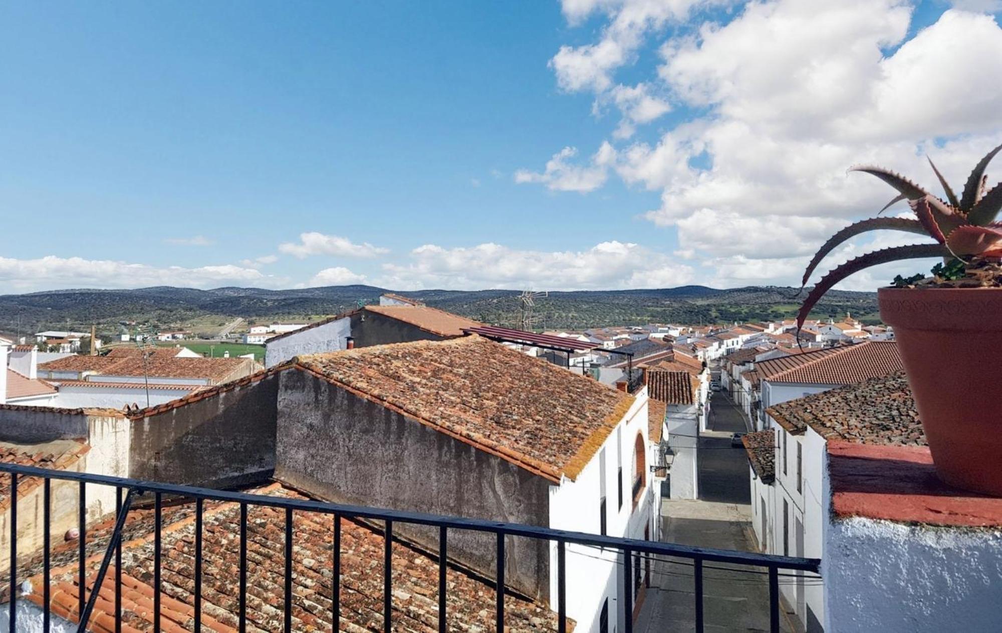 Charming House With Mountain View In Encinasola, Fireplace Villa Exterior photo